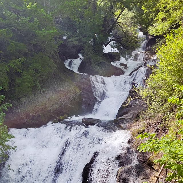 Rachkha Waterfall