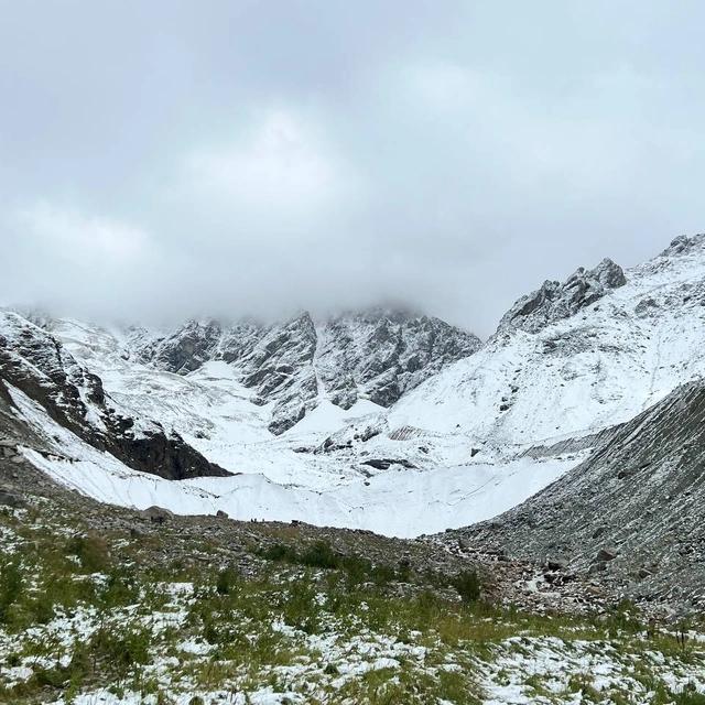 Place - shkhara-glacier